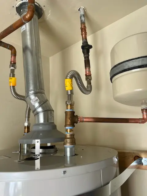 Water heater installation and plumbing repair in Pecan Estates